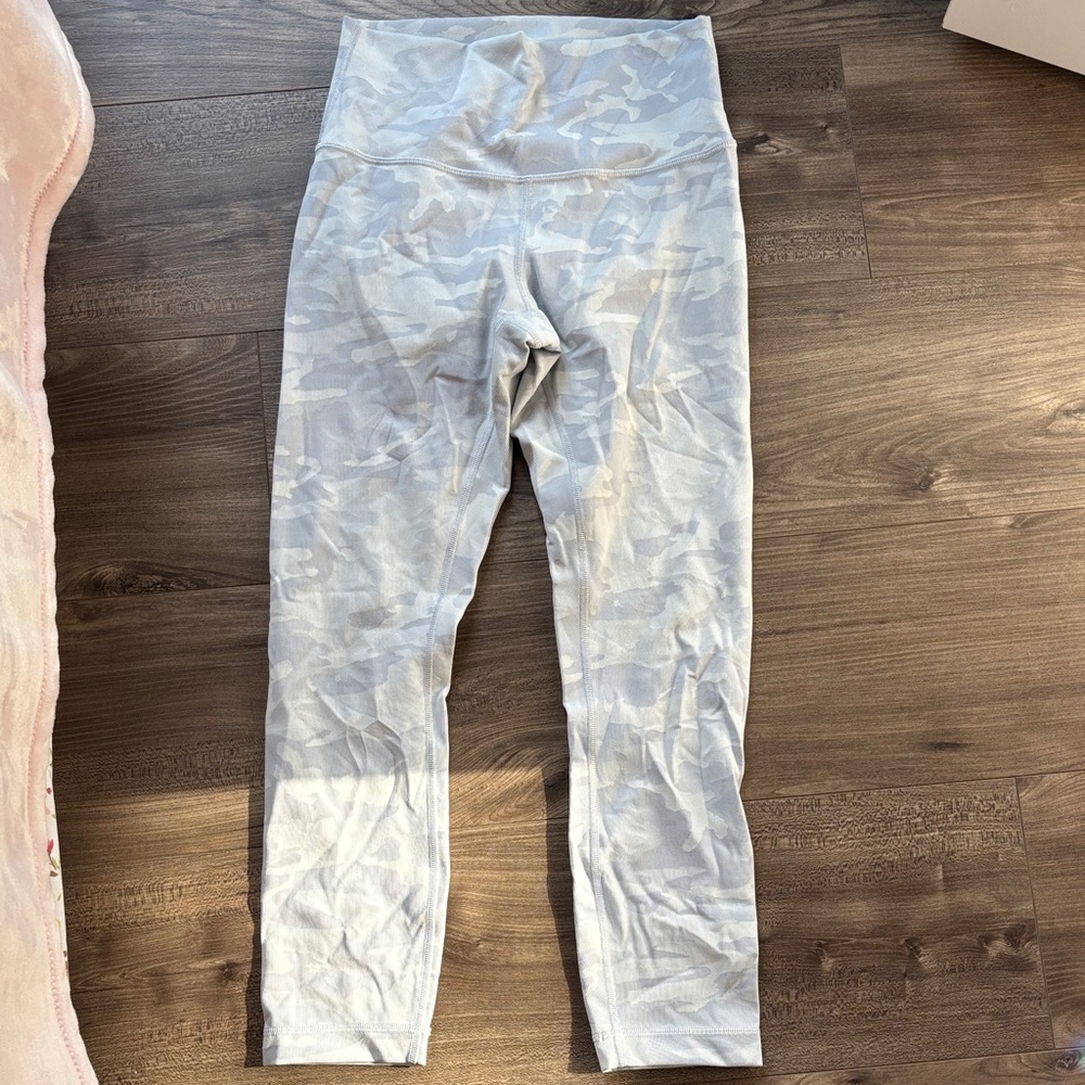 Stylish Camo Gray Women’s Leggings